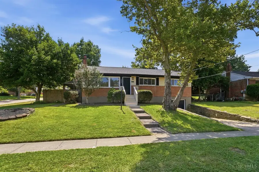 8844 Mockingbird Lane, Finneytown, OH 45231 - #2