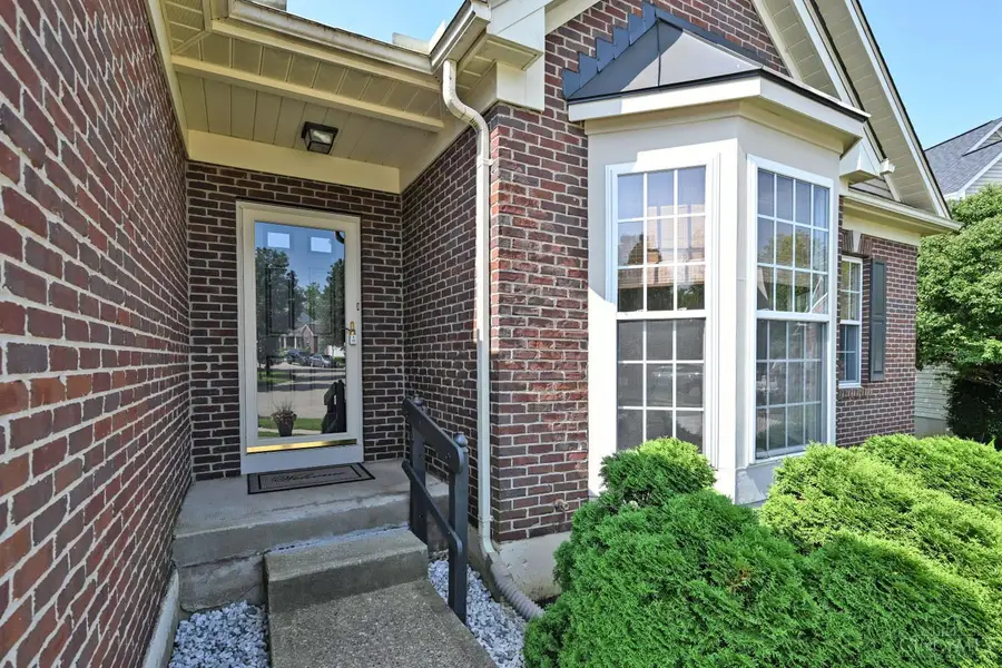 363 Delaware Drive, Warren, OH 45039 - #2