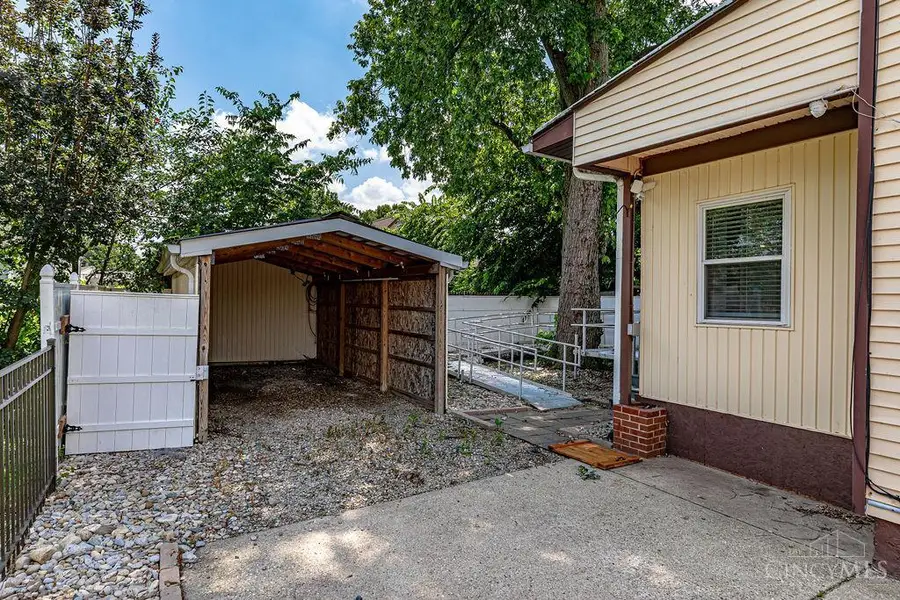 546 N Sixth Street, Hamilton, OH 45011 - #3