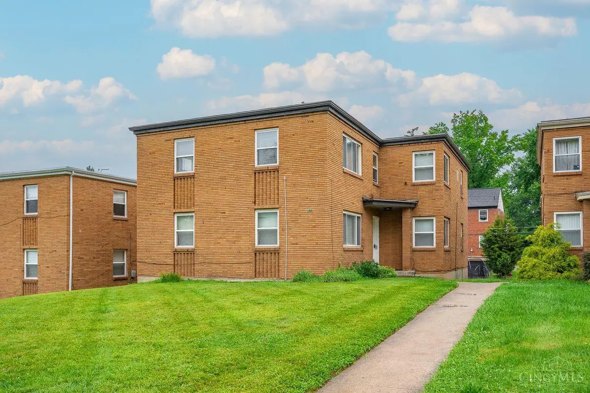 2370 Losantiville Avenue, Golf Manor, OH 45237 - #1
