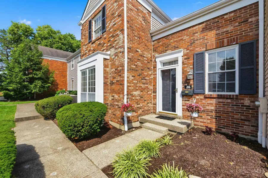 26 Twin Lakes Drive, Fairfield, OH 45014 - #2