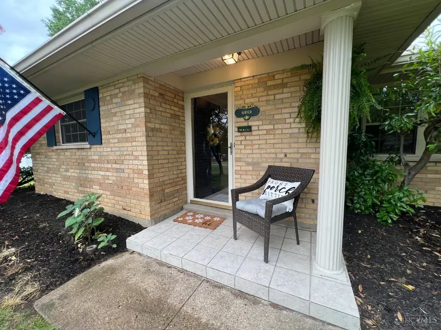 8575 Kentland Court, Amberley, OH 45236 - #3
