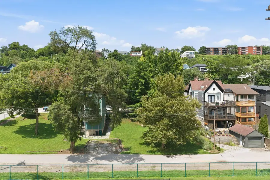 3039 Riverside Drive, Cincinnati, OH 45226 - #3