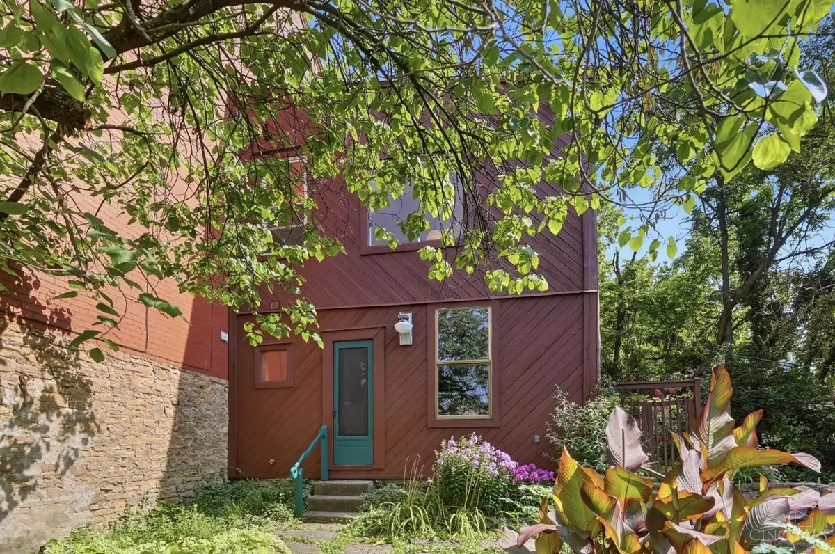 108 W Clifton Avenue, Cincinnati, OH 45202 - #1