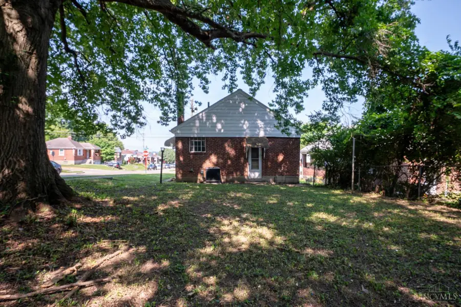 6402 Stover Avenue, Golf Manor, OH 45237 - #3