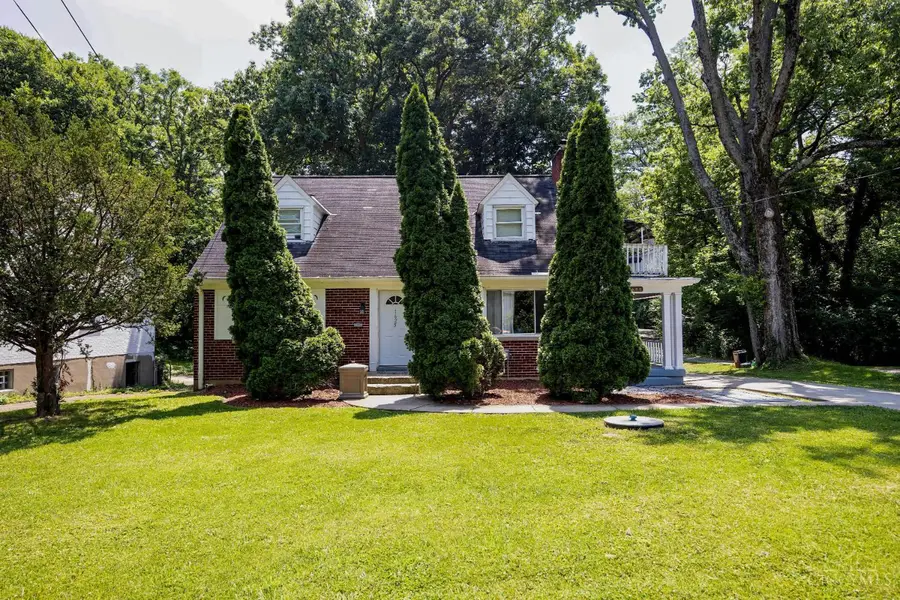 1625 W Belmar Place, North College Hill, OH 45224 - #2