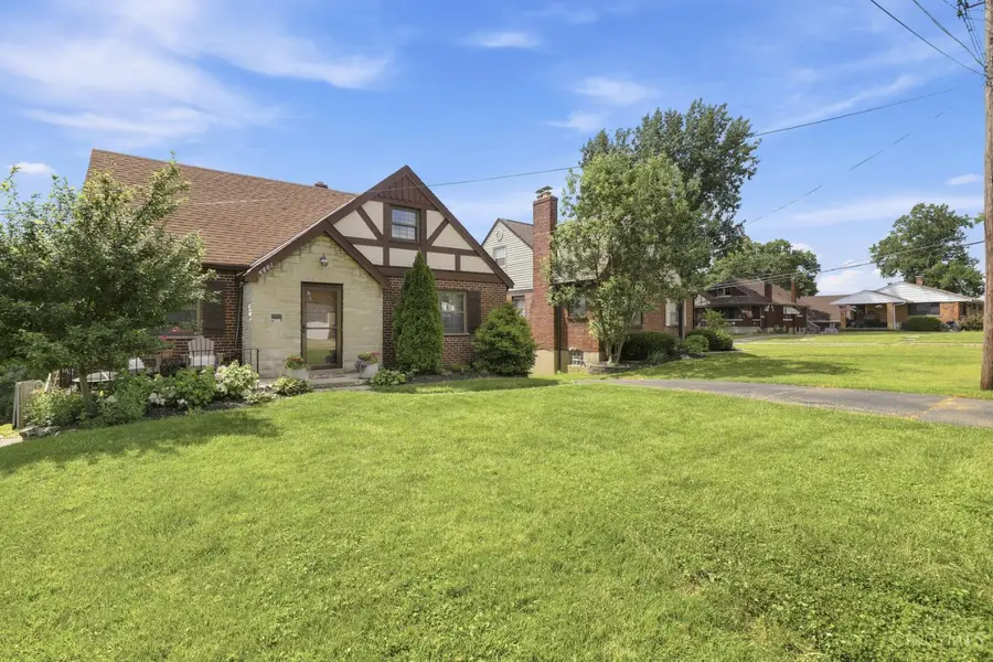 4481 Andreas Avenue, Monfort Heights, OH 45211 - #3
