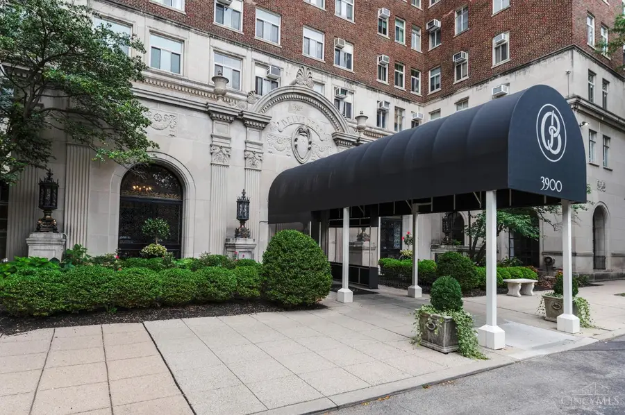 3900 Rose Hill Avenue #805A, Cincinnati, OH 45229 - #3
