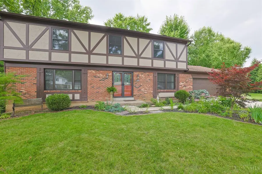 8001 Deershadow Lane, Montgomery, OH 45242 - #2