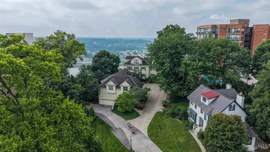 1603 E Mcmillan Street #D, Cincinnati, OH 45206 - #3