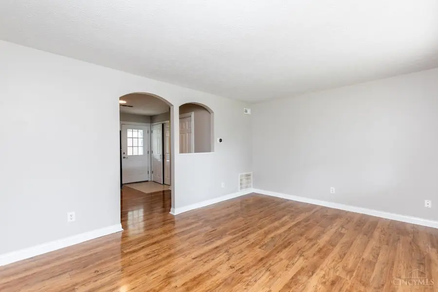 1311 Pershing Avenue, Middletown, OH 45044 - #3