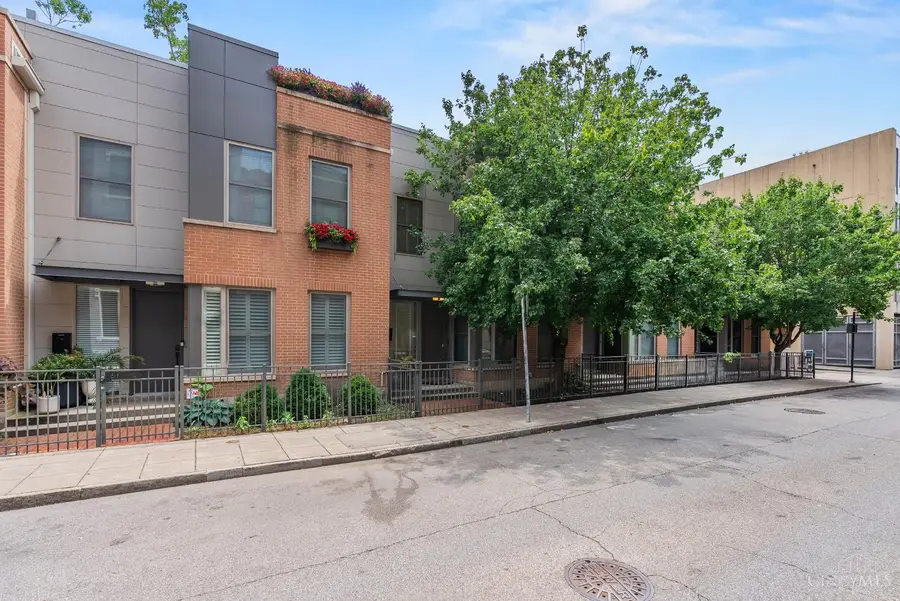 11 Mercer Street, Cincinnati, OH 45202 - #2