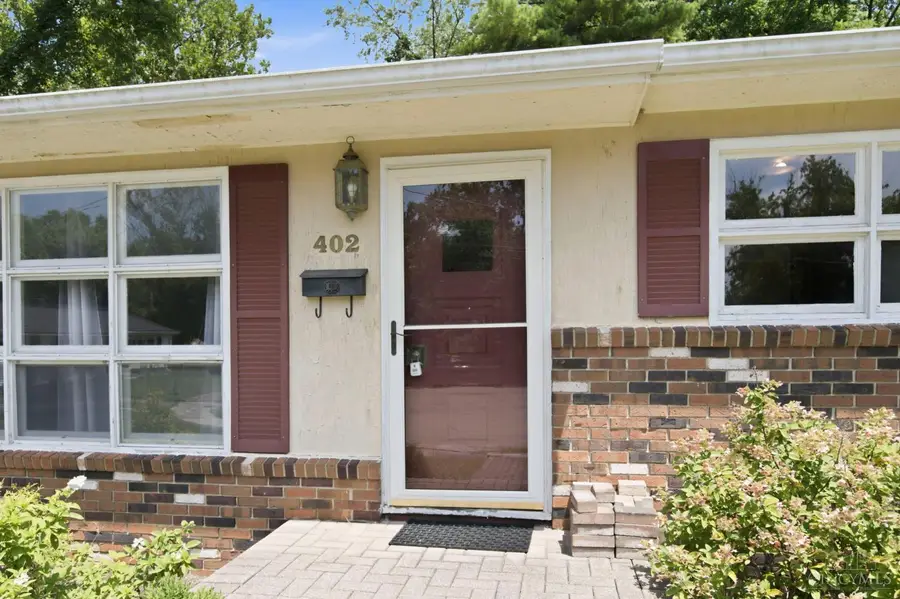 402 Crescent Court, Lebanon, OH 45036 - #3