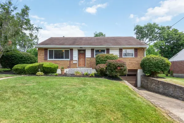 149 Ireland Avenue, Greenhills, OH 45218