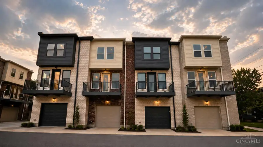 24 Pleasant Street #3, Lebanon, OH 45036 - #2