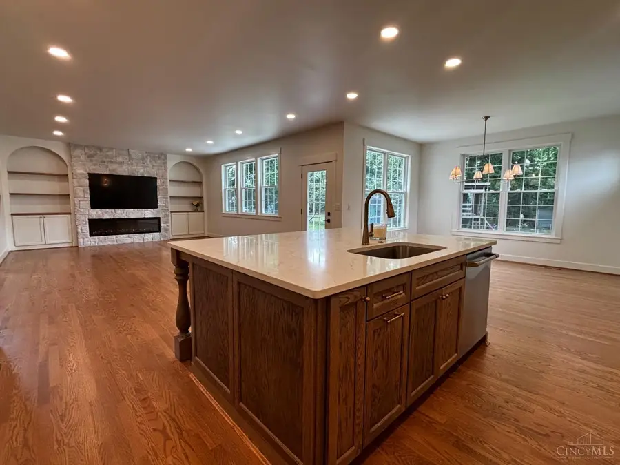 7807 Dee Street, Madeira, OH 45243 - #2