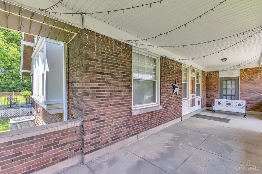 276 Kearney Street, Cincinnati, OH 45216 - #3