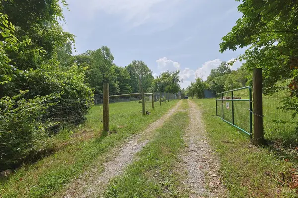 9560 Lockwood Hill Road, Cincinnati, OH 45247
