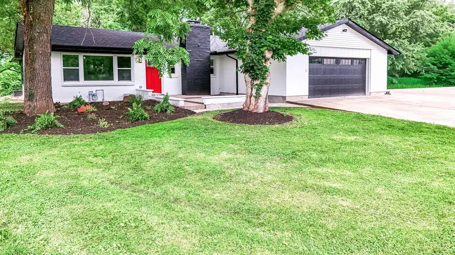 804 Eaton Avenue, Middletown, OH 45044 - #2