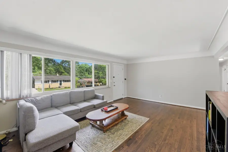 8710 Mockingbird Lane, Finneytown, OH 45231 - #3