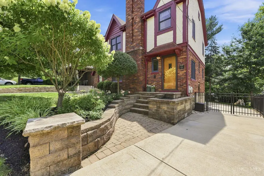 1326 Herlin Place, Cincinnati, OH 45208 - #2