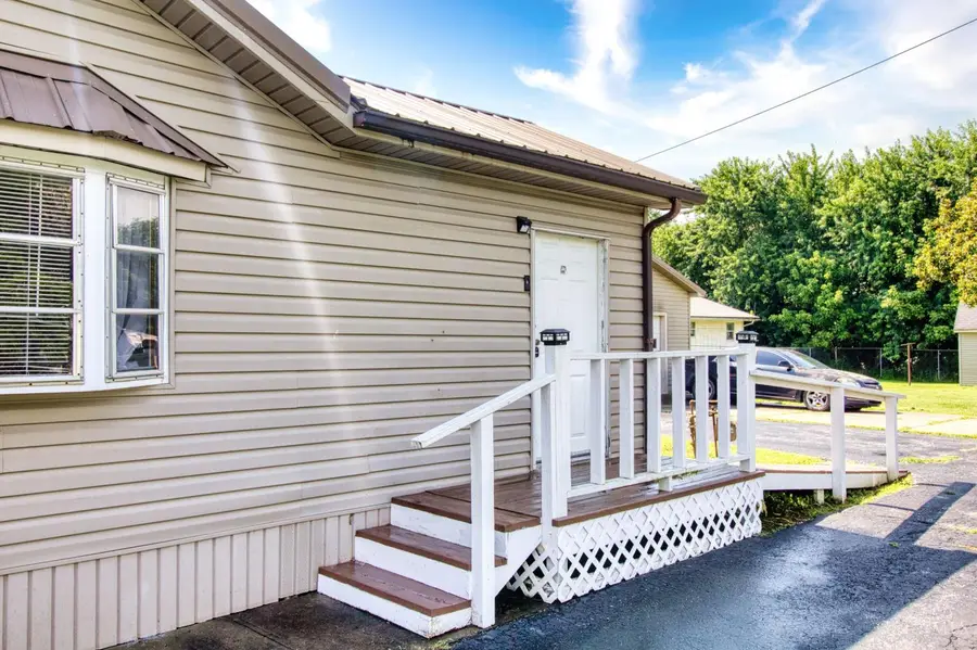 515 E 2nd Street, Manchester, OH 45144 - #3