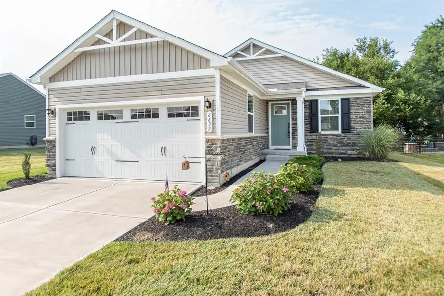 6639 Crystal Harbour Drive, Middletown, OH 45042 - #2