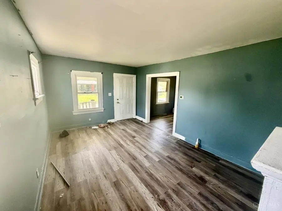 816 Dennison Avenue, Dayton, OH 45417 - #3