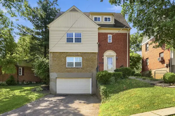 6239 Crestview Place, Cincinnati, OH 45230