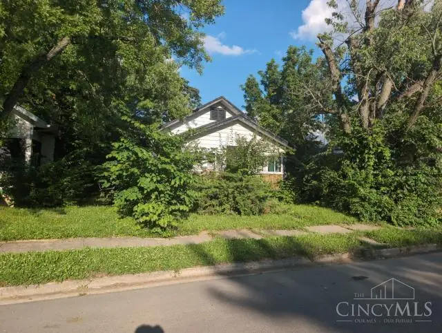 916 Leland Avenue, Dayton, OH 45402 - #2