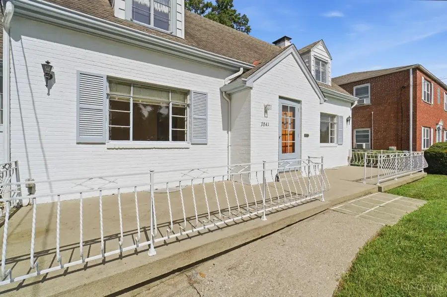 3841 Kilbourne Avenue, Cincinnati, OH 45209 - #3