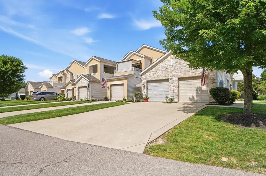 7222 Villa Lane, New Baltimore, OH 45030 - #3