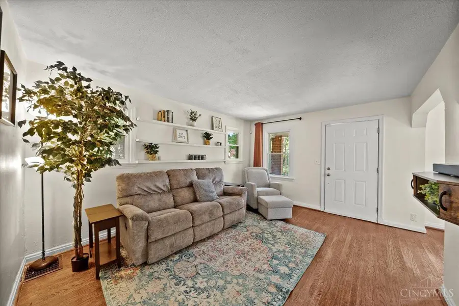 6408 Girard Avenue, Cincinnati, OH 45213 - #3
