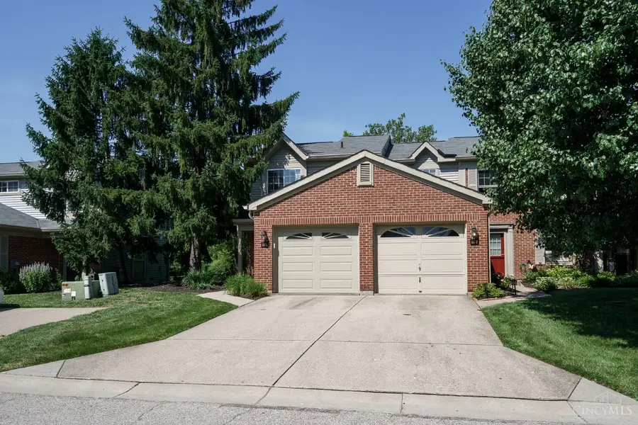 5574 Regimental Pl, Cincinnati, OH 45239 - #3