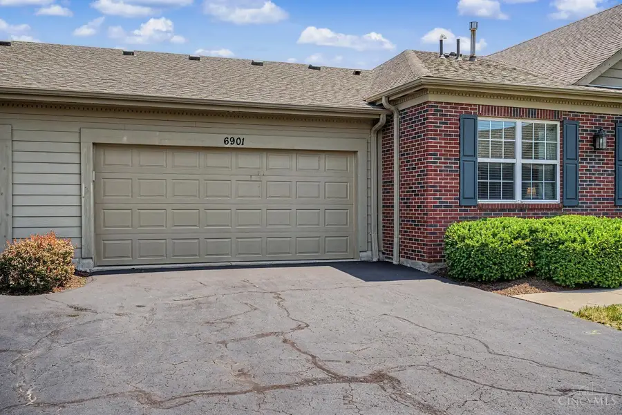 6901 Gentry Lane, Deerfield, OH 45040 - #3