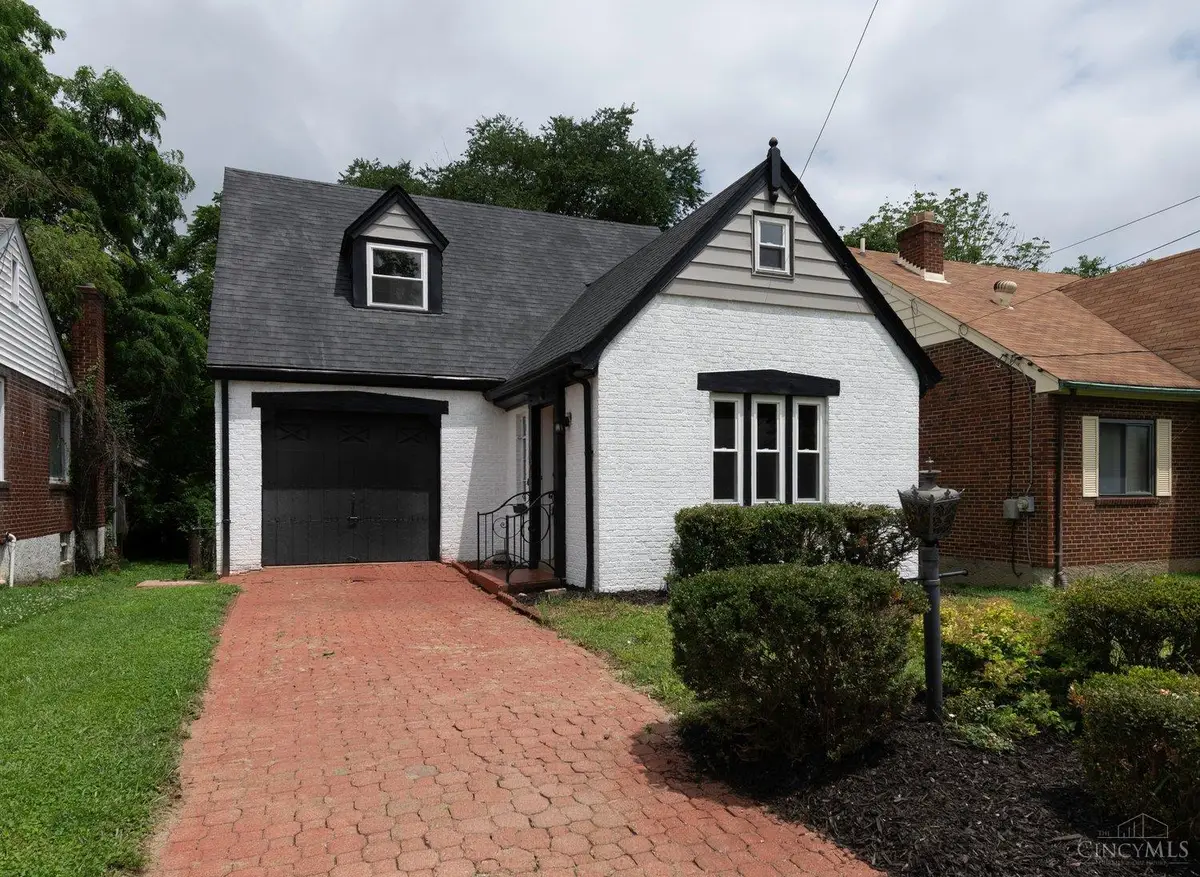 1190 N Lynnebrook Drive, Cincinnati, OH 45224 - #1