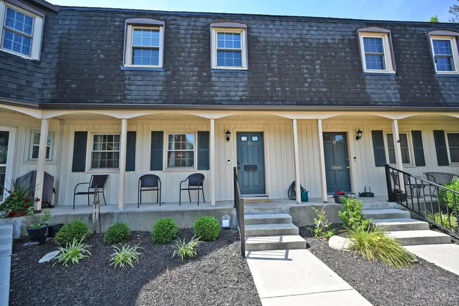 23 Creekwood Square, Glendale, OH 45246 - #2