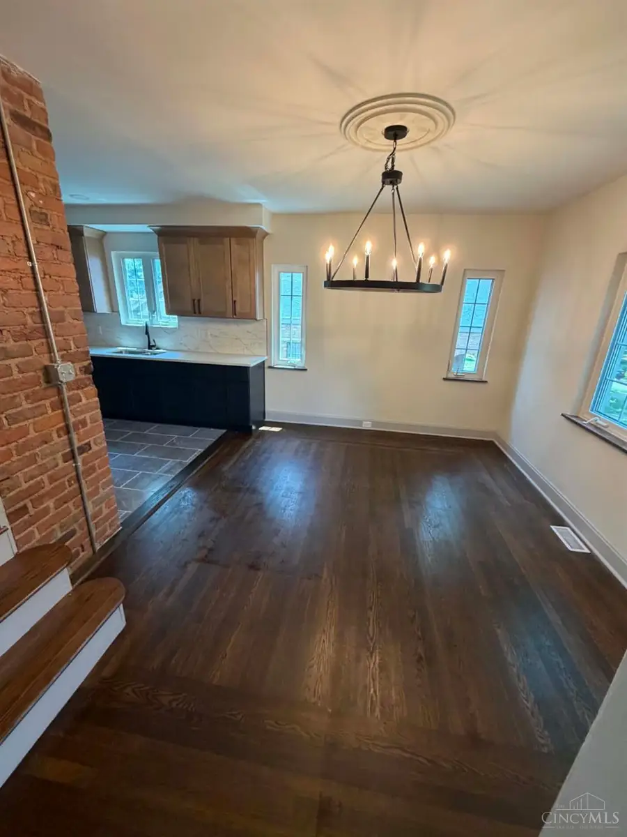 6272 Rogers Park Place, Cincinnati, OH 45213 - #3