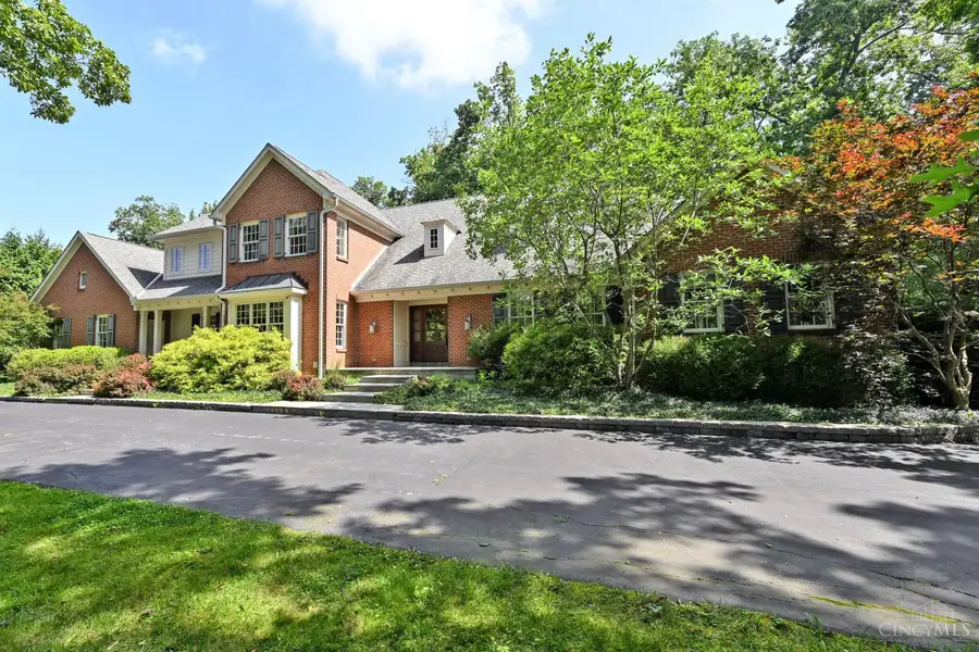 8100 Chinquapin Lane, Cincinnati, OH 45243 - #3