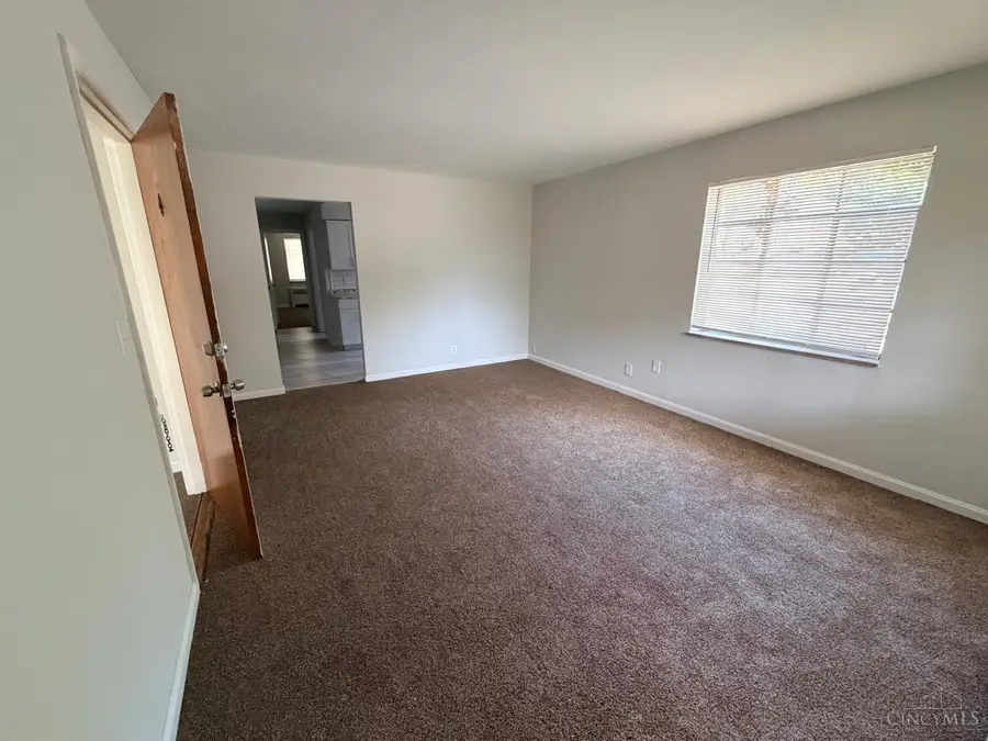 5855 Lathrop Place, Cincinnati, OH 45224 - #2