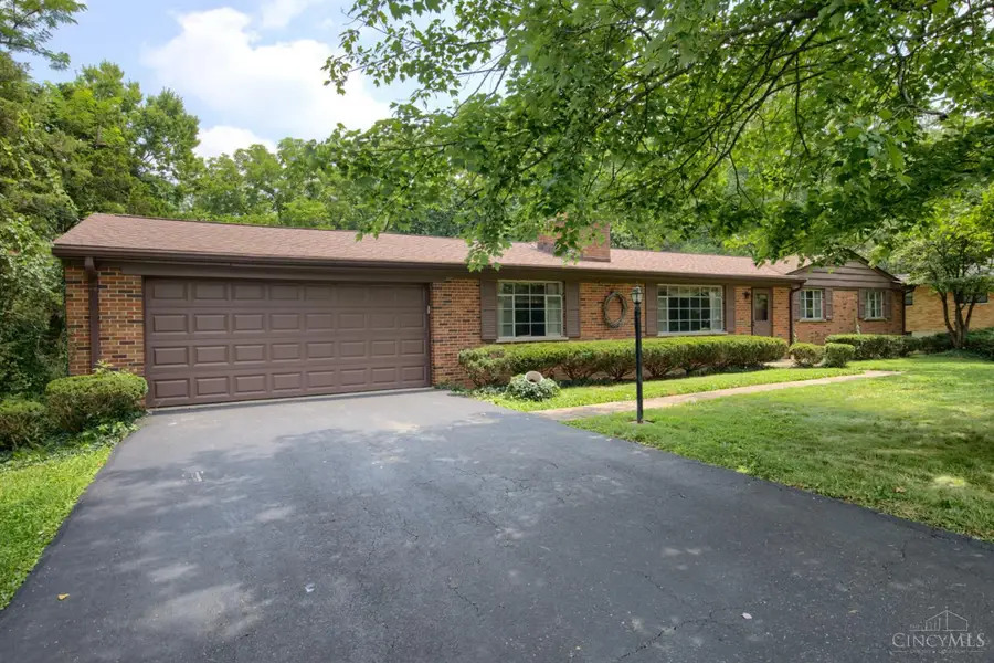 5676 Colonial Drive, Miami, OH 45150 - #3
