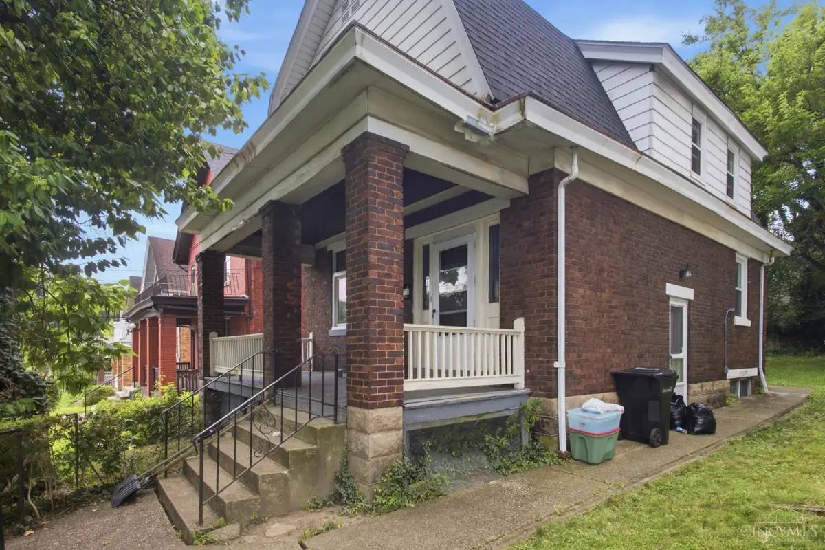2035 Burnet Avenue, Cincinnati, OH 45219 - #1