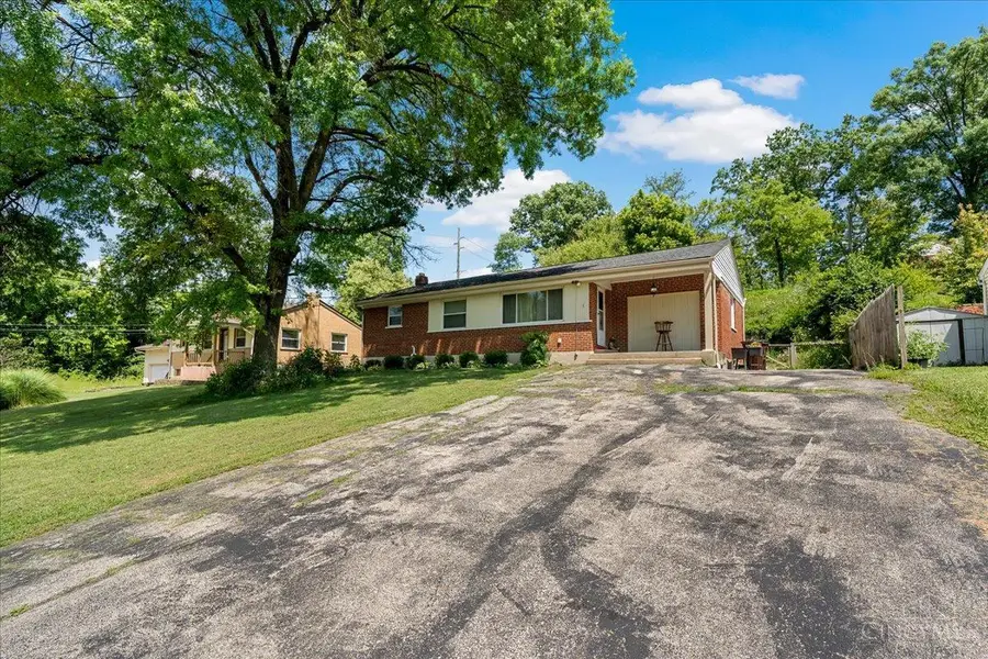 4050 Hutchinson Road, Green, OH 45248 - #2