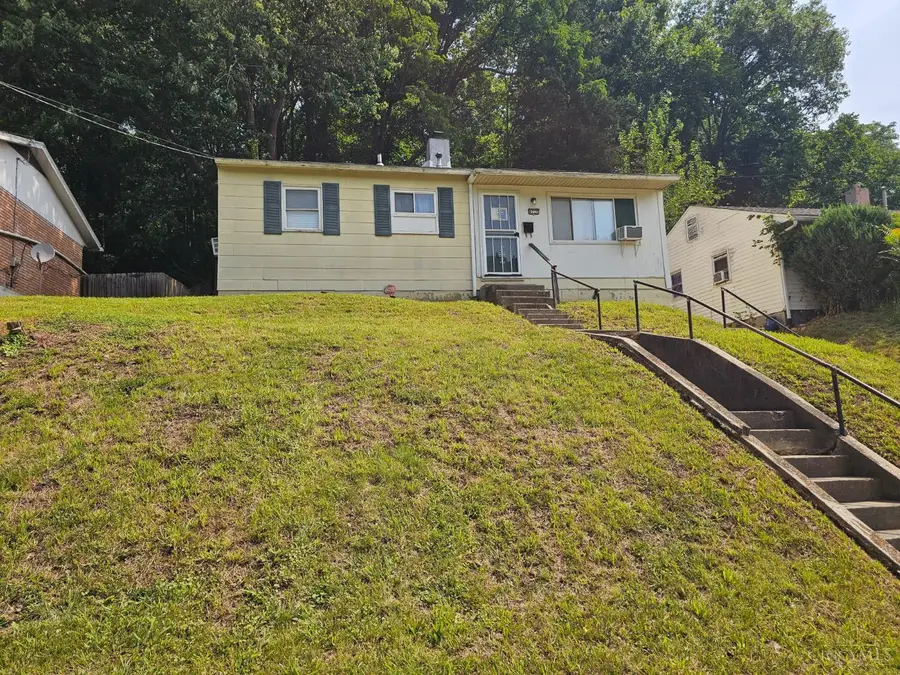 4728 Kirby Avenue, Cincinnati, OH 45223 - #2