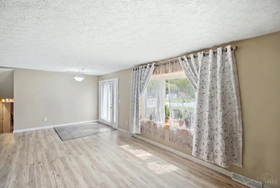 4043 Jennifer Drive, Ross, OH 45013 - #2