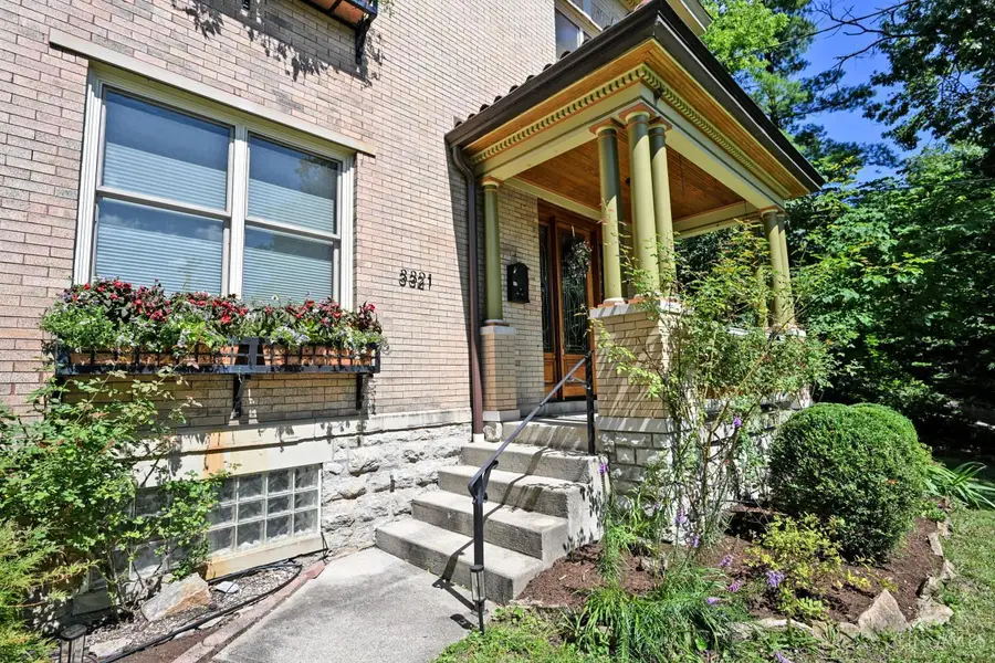 3321 Morrison Avenue, Cincinnati, OH 45220 - #2