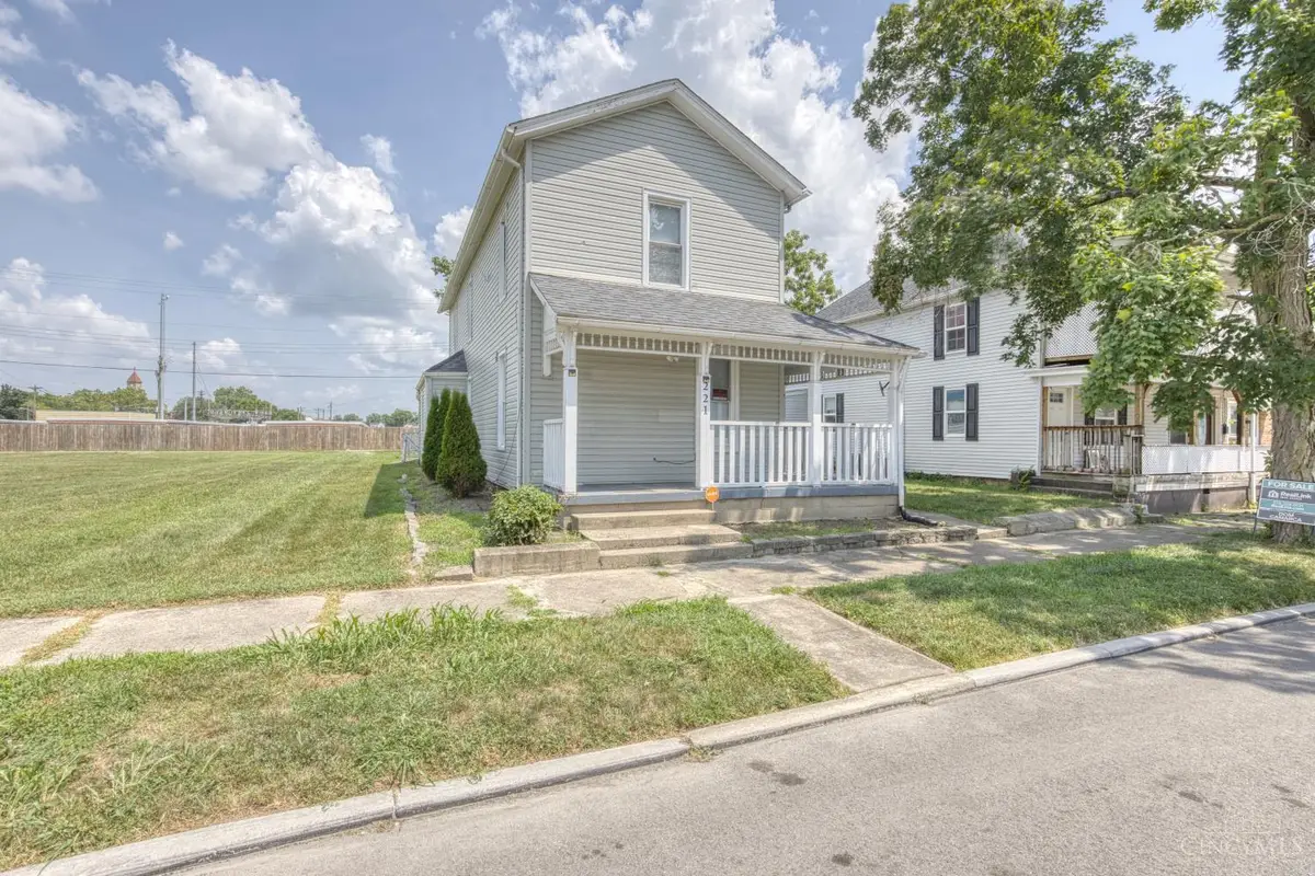 221 Park Street, Middletown, OH 45044 - #1