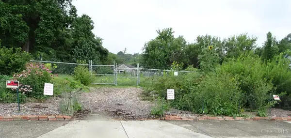 33 Clinton Springs Avenue, Cincinnati, OH 45217