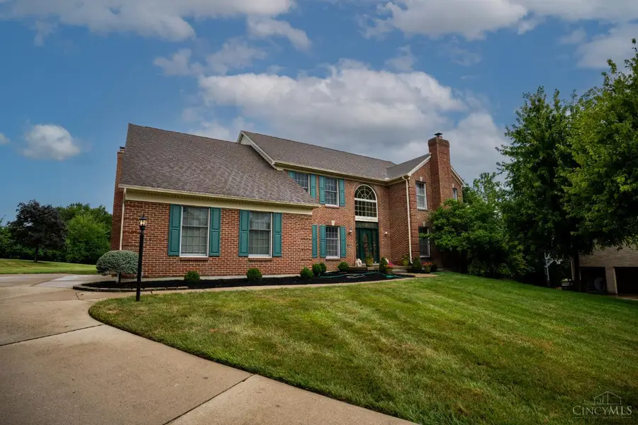 8481 Old Shaw Way, West Chester, OH 45069 - #2