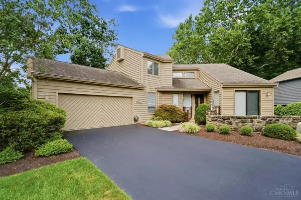 15 Falling Brook Lane, Blue Ash, OH 45241